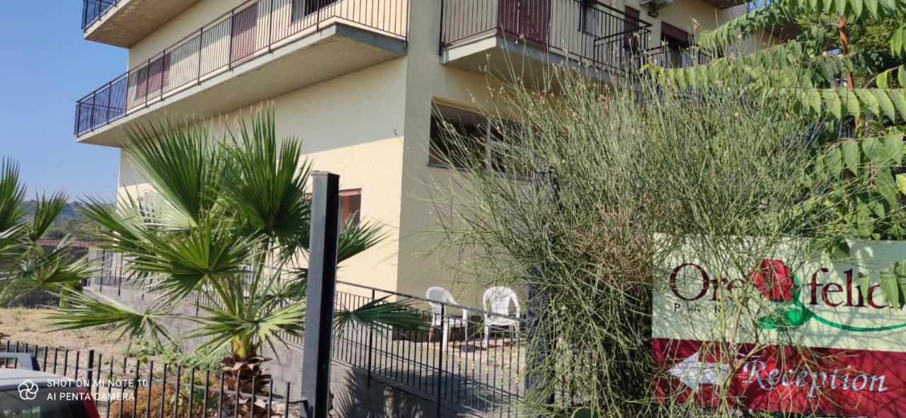 Residence Ore Felici Mascali Kültér fotó